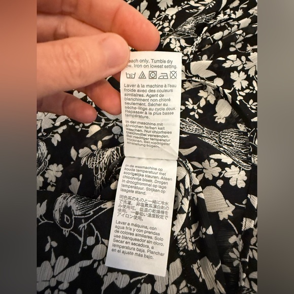 J.Crew Black/Ivory Bird & Floral Toile Print Ruched Sleeve Top Size Small - Picture 10 of 12